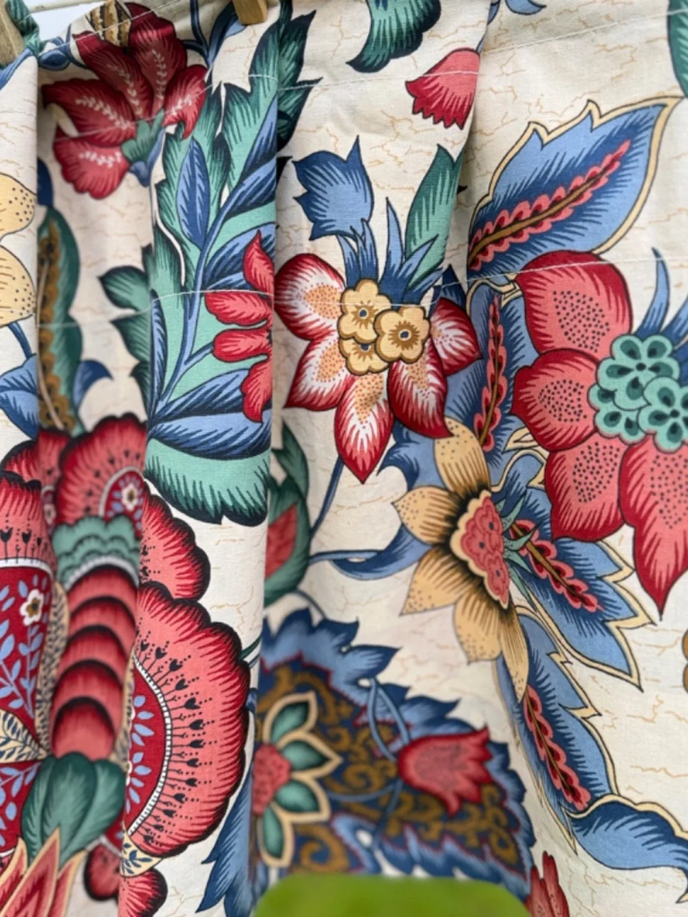 Vintage Waverly Valance Traditional Floral Red White and Blue Reversible Cotton